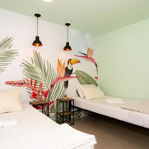  Hostel Parceros Med